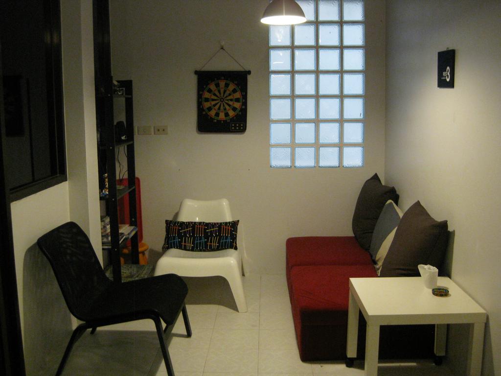 Ostello Rest 3 Bangkok Esterno foto